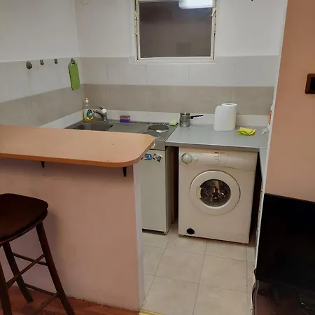 Birboni Pul Zemun Apartment